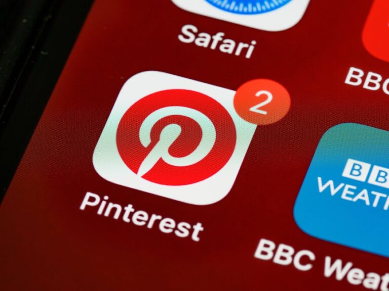 AI and Pinterest: Truth About Automation Strategies 2024