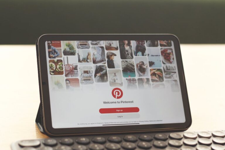 2025 Guide to Advertising on Pinterest: Everything You Need to Know